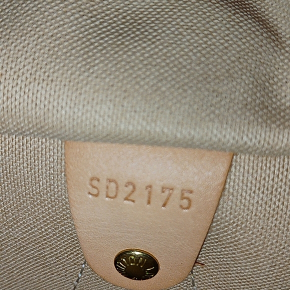 Louis Vuitton Speedy Bag 30 - Picture 8 of 10